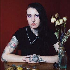 Meet your Posher, Dana